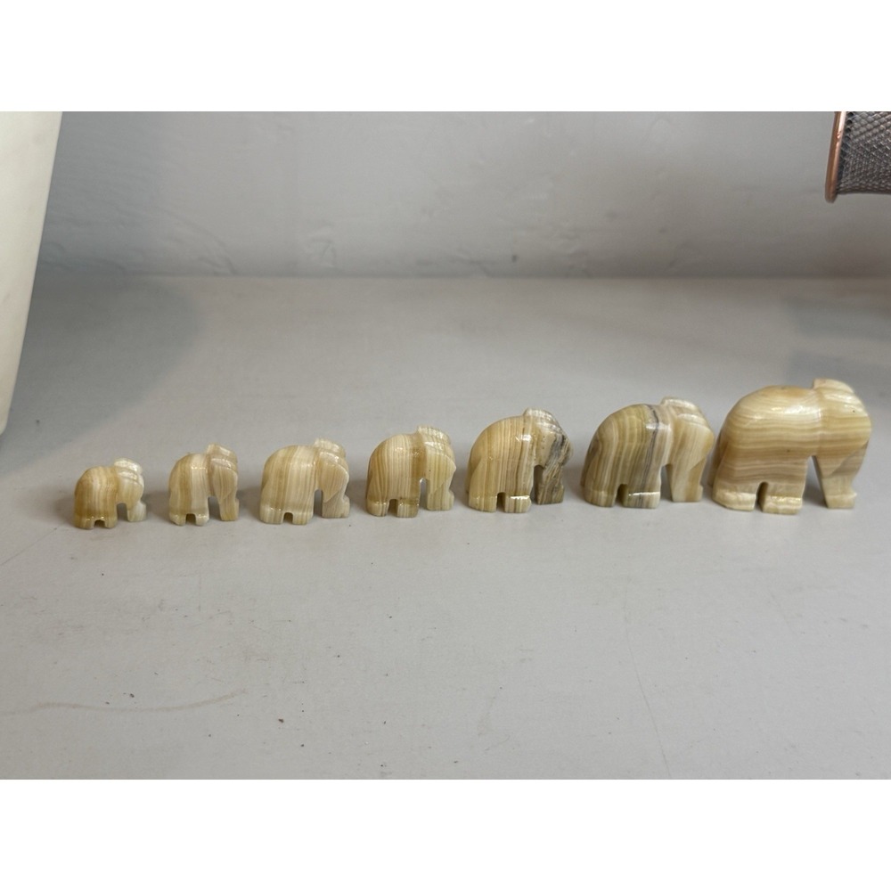 Vintage Onyx Stone Elephant Figurines 7 Piece Graduated Set Hand Carved Animals
